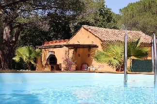 Le Bastidon sous les Pins