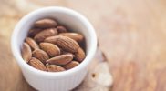 almonds-768699_1920